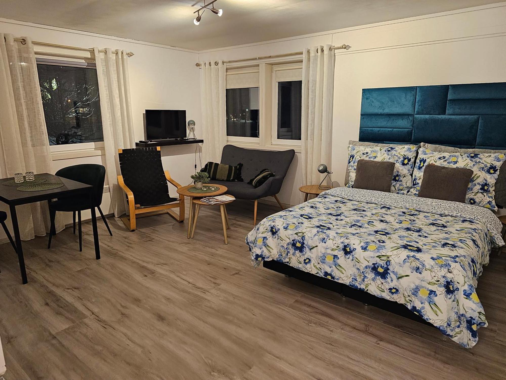 4 Apartment
